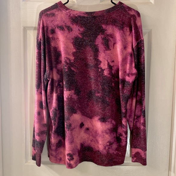 PINK VICTORIA’s SECRET Splotched Magenta Fun Sweater - Picture 5 of 10